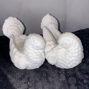 Vintage Italian Carved White Alabaster Dove Figurines - A Pair